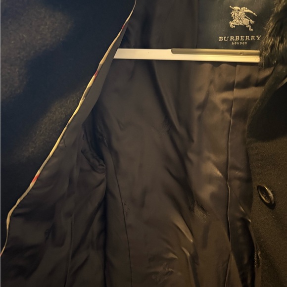 Angora wool Burberry Black Trench Coat with Fur Collar - Picture 6 of 7